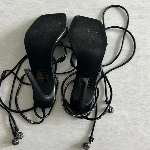 Steve Madden Women's Ankle Tie Heels Black  - Size 6.5 - Picture 3 of 5